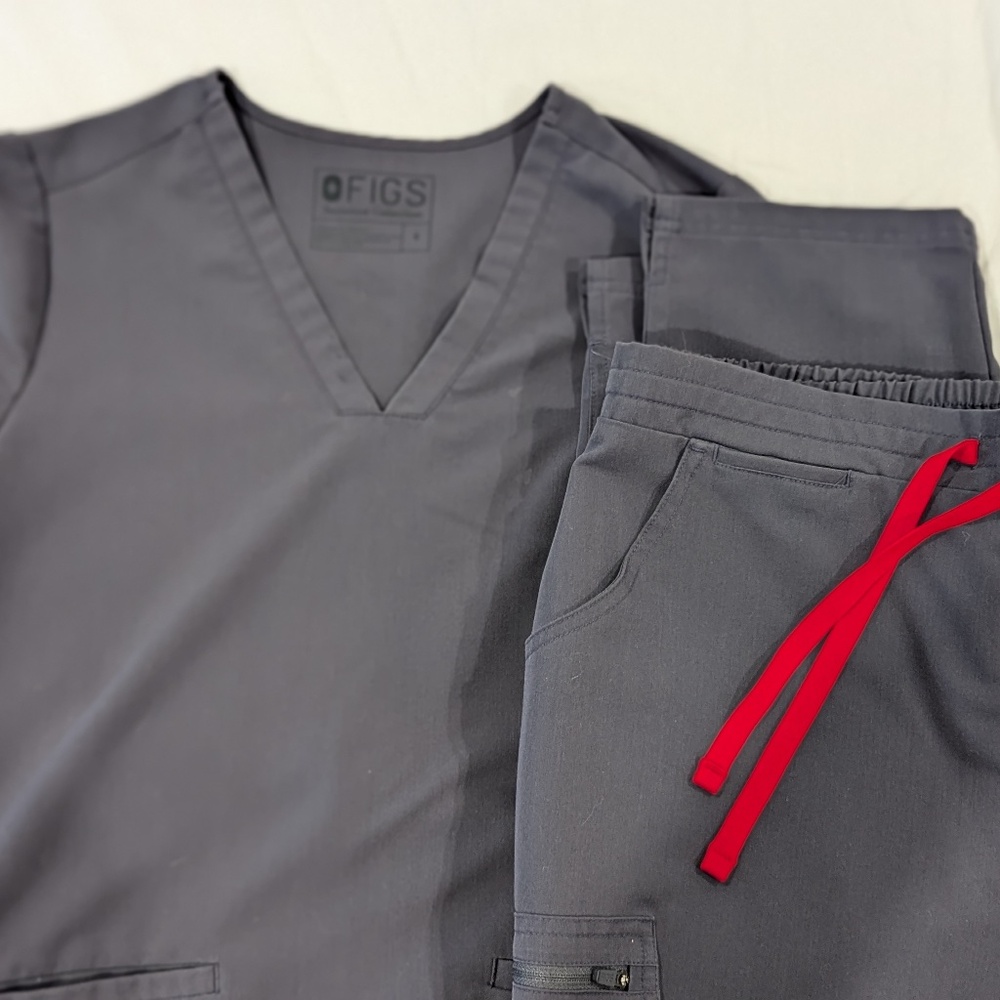 FIGS Charcoal Scrub Top and Pants Set Petite